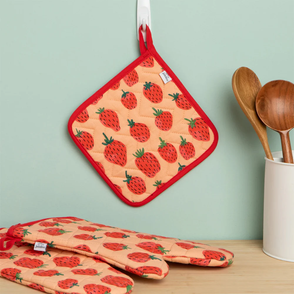 Berry Sweet Potholder - Image 3