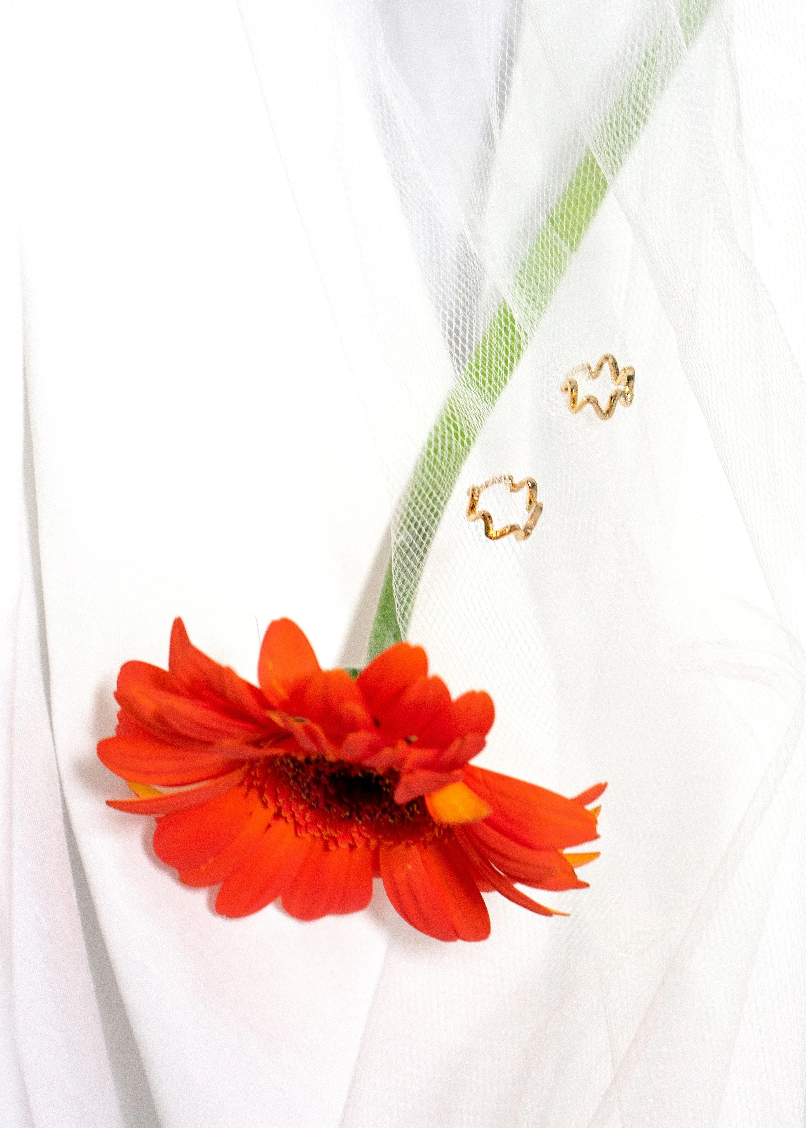Flo Hoops 18K Gold Plated - Image 2