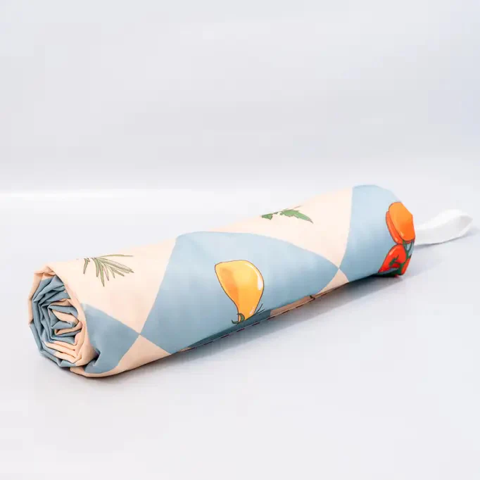 Garden Checkered Picnic Blanket - Image 3