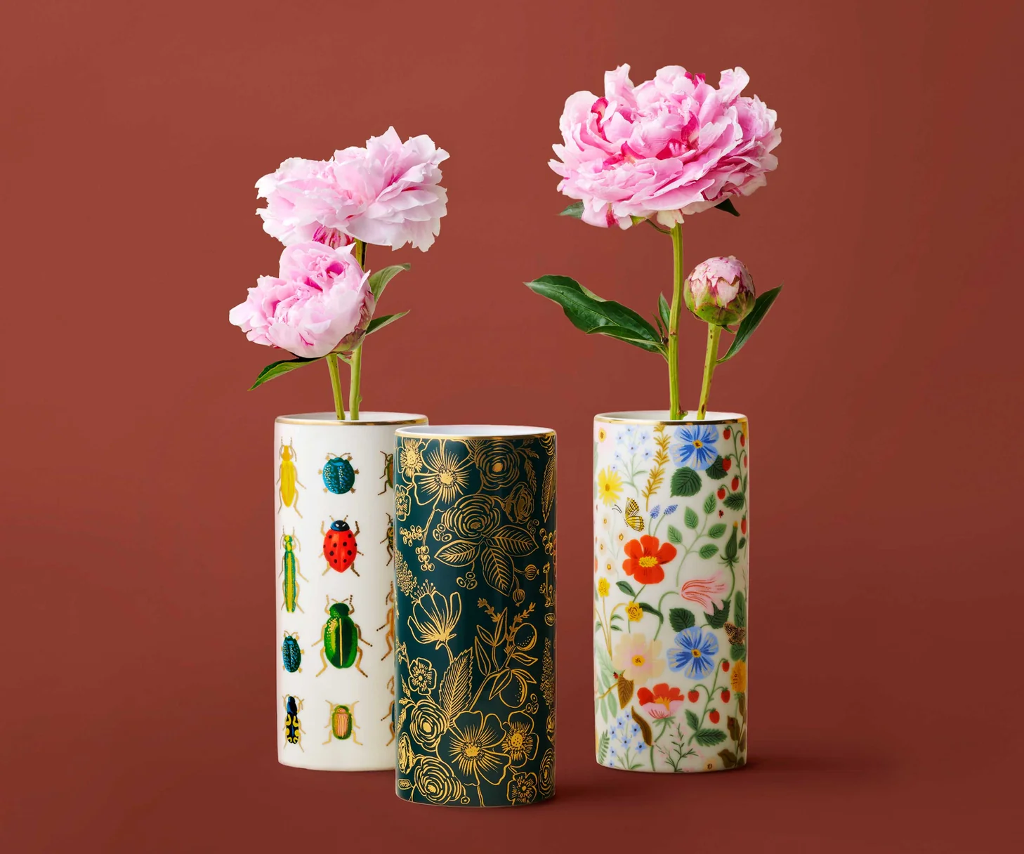 Curio Porcelain Vase - Image 4