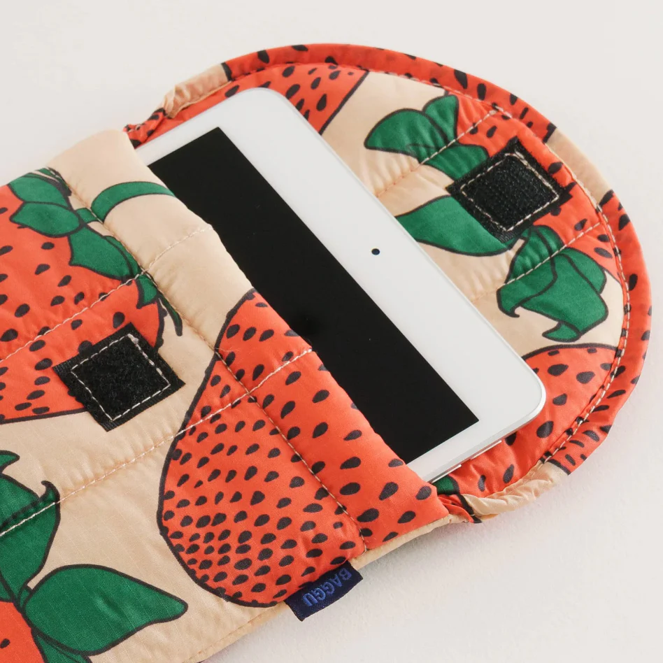 Puffy Tablet Sleeve 8" - Strawberry - Image 3