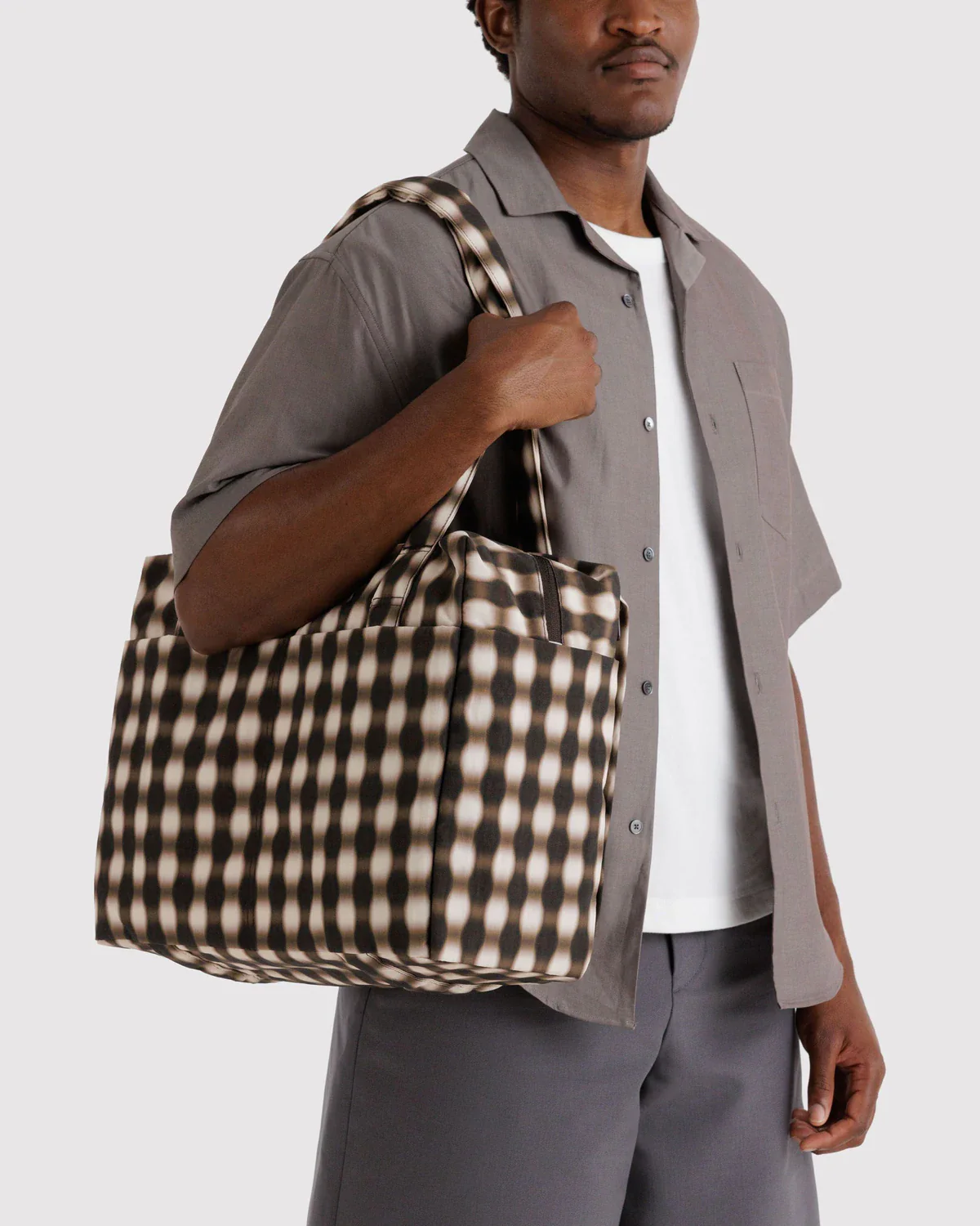 Small Cloud Carry On - Blurred Gingham Brown - Image 4